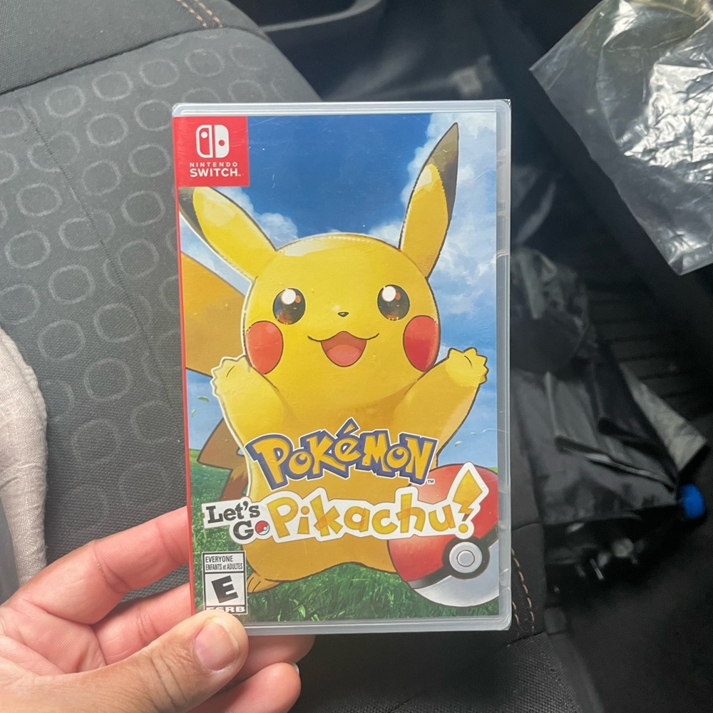 Nintendo Switch Game Pokemon Let’s go Pikachu